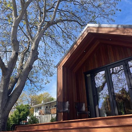 Walnut On Russell Villa Wanaka Exterior foto